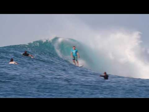 Surf Videos checks Marino Barros at Rifles – Hell of a Wave