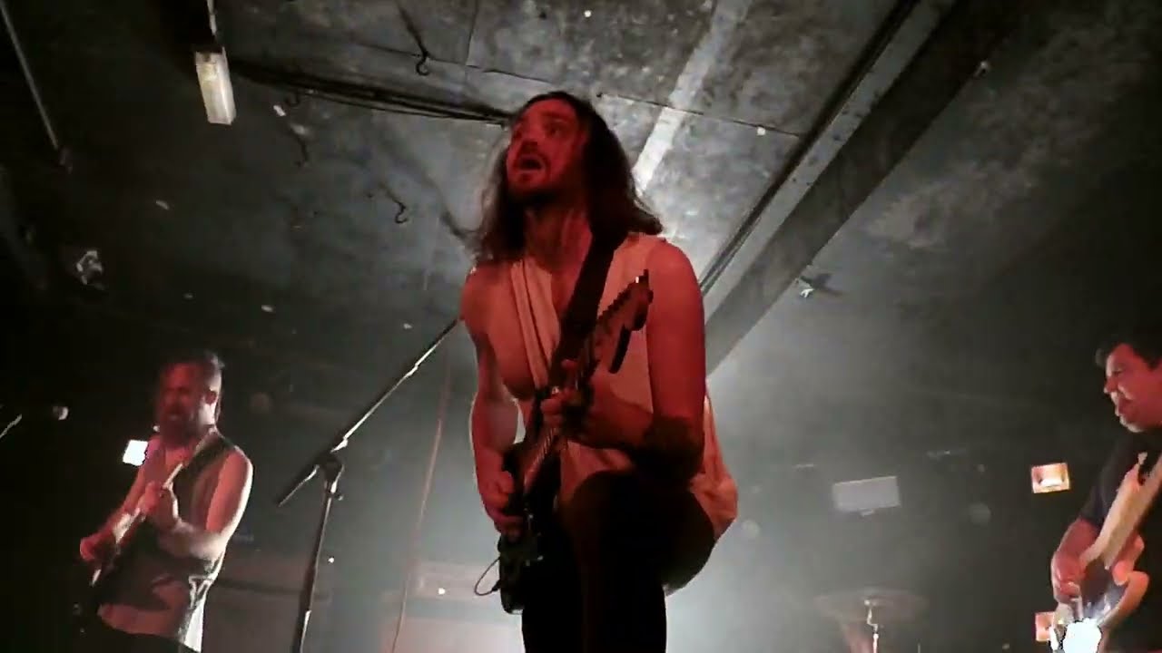 Heck - At The Oche - Live @ The Underworld 02/12/2022 (1 of 10)