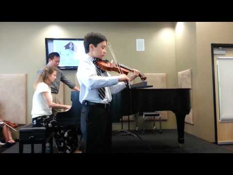 Dylan Hylander Violinist performing Kreisler's Sicilienne and Rigaudon