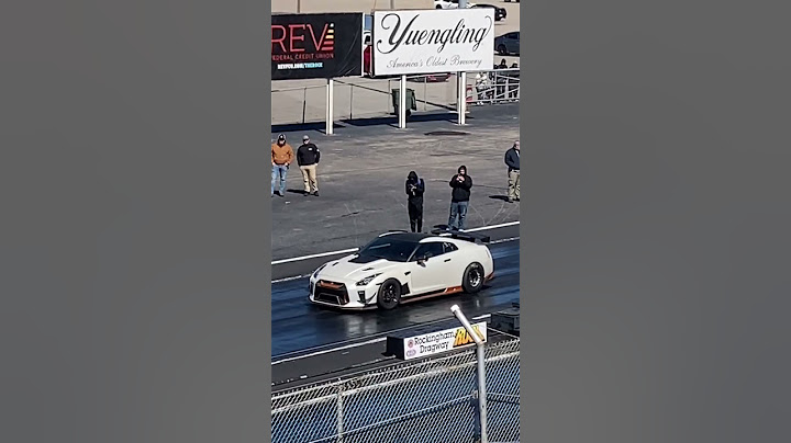 INSANE Nissan GT-R Nismo makes a 8 second run!
