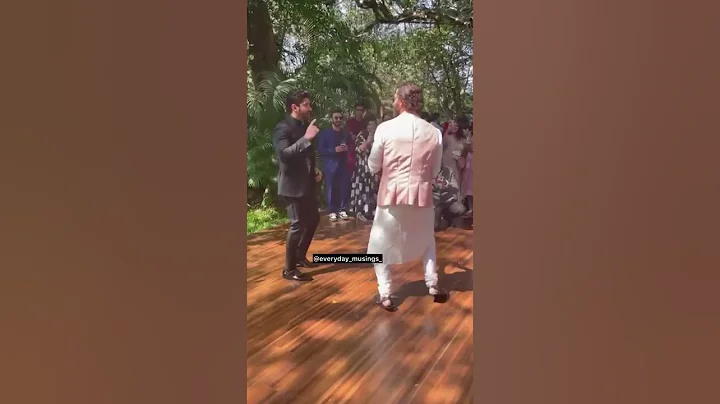 Hrithik Roshan dancing in Farhan Akhtar wedding on Senorita Song | ZNMD