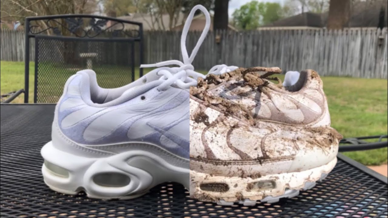 Easy Method To Restore White Sneakers (How To Clean White Sneakers