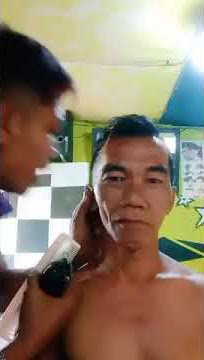 Tipe x tukang cukur