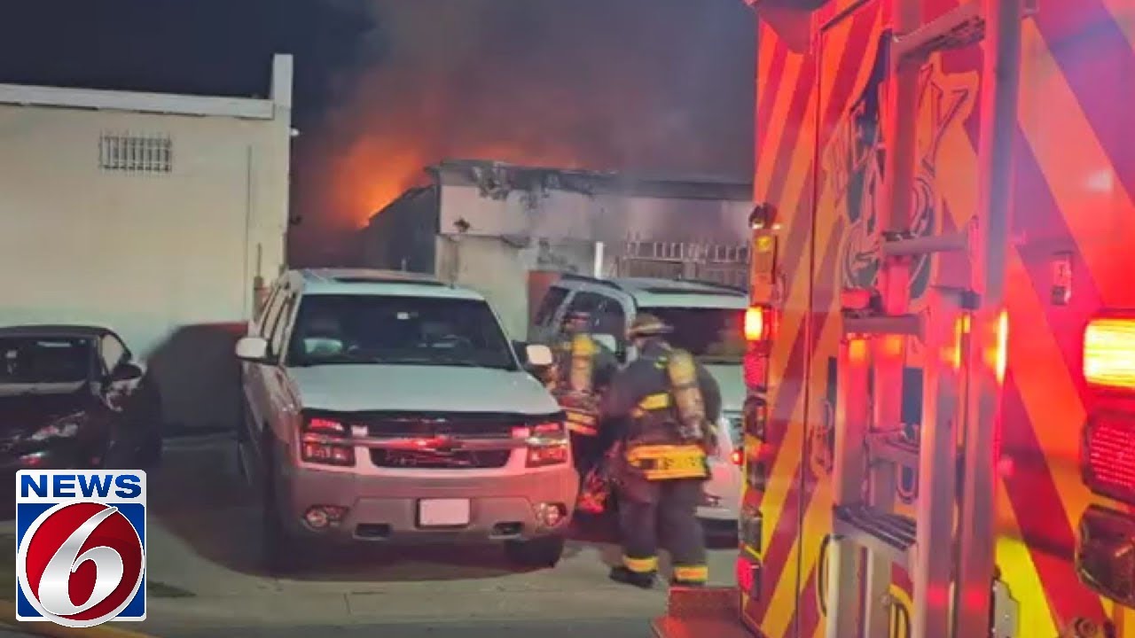 2 alarm fire reported near Camping World Stadium in Orlando - YouTube