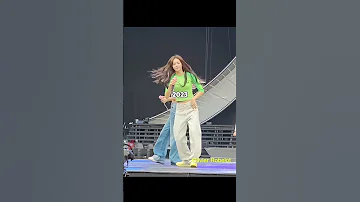 Lisa Couldn T Stop Smiling As Rosé Performed Her Choreography Blackpink 