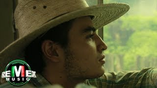 Banda Tierra Sagrada - El Corrido de Gabino ft. Marco Flores (Video Oficial) chords