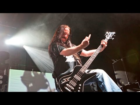 CARCASS' Jeff Walker On Power Of Riff & Demise In Quality Of Death Metal [Part 1]