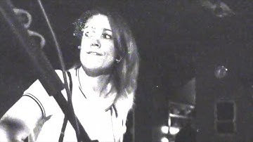 The Meffs - No Future (Official Music Video)