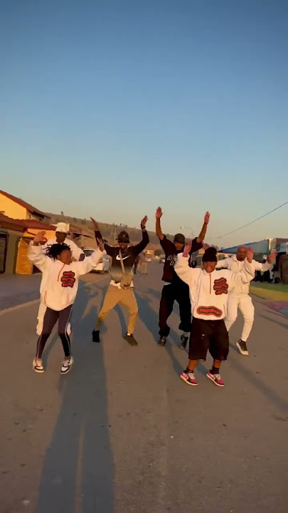 iParty Dance Challenge 🔥!   @KamoMphelaxx #yungkillarsa #amapiano #. #iparty #tiktok