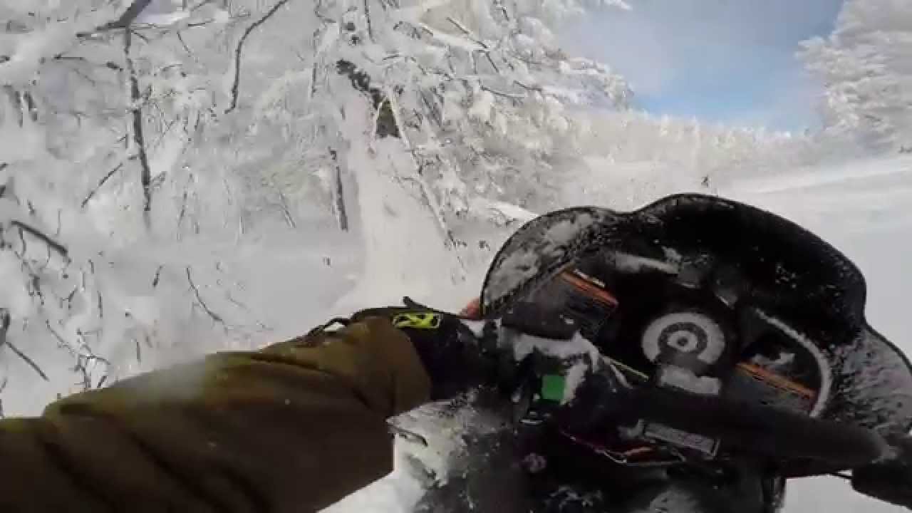 ARCTICCAT 06 M7 162 スノーモービル - YouTube