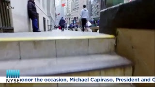 The New York Road Runners Ring the NYSE Closing Bell