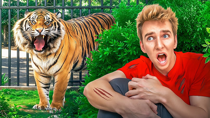 I Survived Worlds Most DANGEROUS ZOO!!