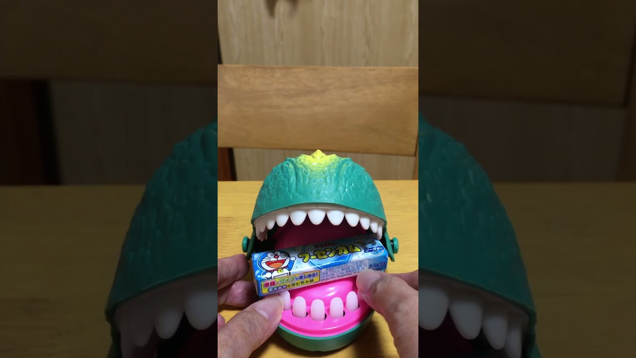  SATISFYING BIG MOUTH DINOSAUR LOVE EAT DORAEMON BUBBLE GUM CANDY Shorts Trending Asmr Japan