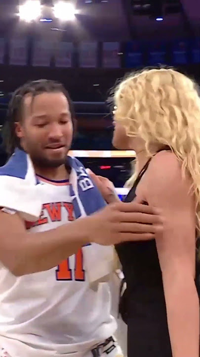 Iggy Azelia came to congratulate Brunson after his 40 piece in MSG!#shorts