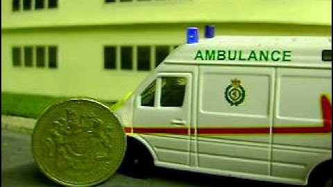 OO HO Scale Model Railway Ambulance Flashing Lights - Created with LED & PIC Microcontroller
