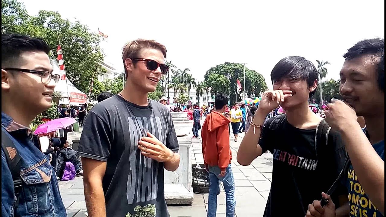 Tugas Bahasa Inggris Bisnis 1 Interview Tourist