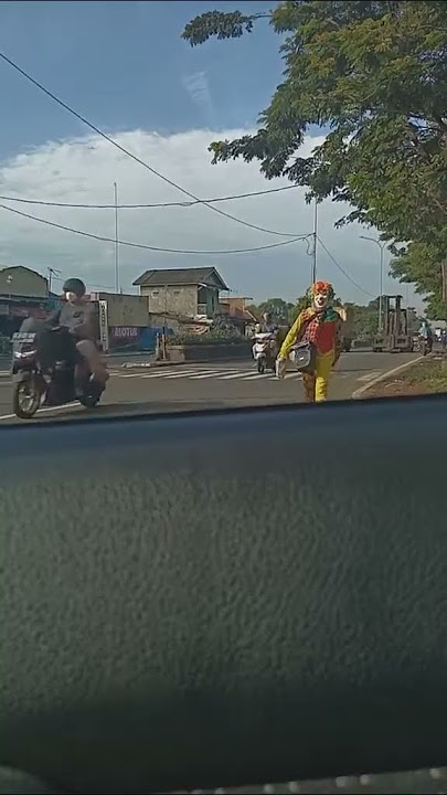 Story badut keren abiiiss..!!!