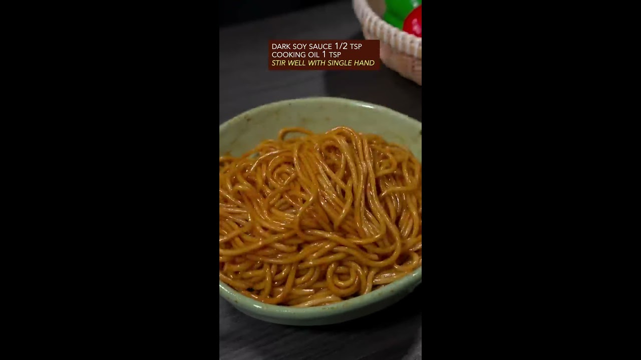 EASY CHOW MEIN RECIPE AKA CHINESE FRIED NOODLES Recipe Cooking Chowmein Chinesefood Noodles