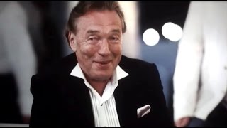 Karel Gott in 'Zeiten ändern dich' (2010) Bushido Biopic