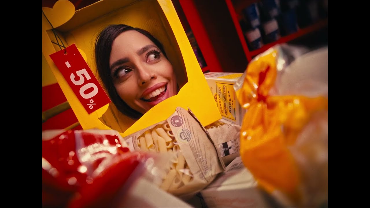 Смотреть «Comagatte - Single» на YouTube Смотреть «Comagatte - Single» на YouTube