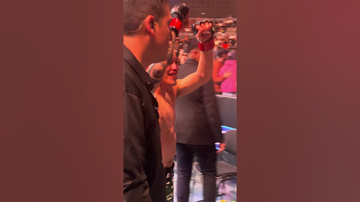 Lazyboy Rodríguez recibe el apoyo de la Arena CDMX luego de perder con Kevin Borjas. #ufcfightnight
