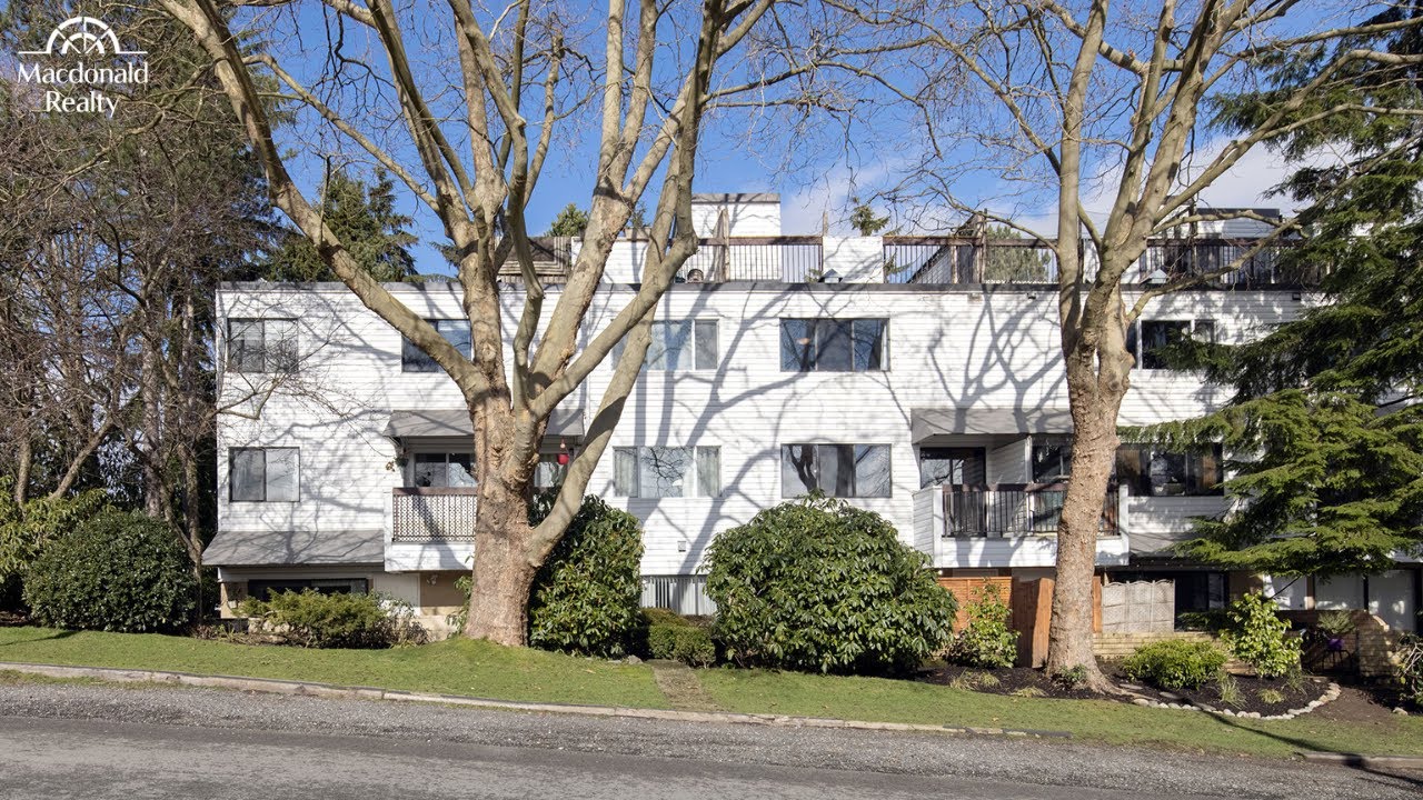 221 2910 East Pender Street - East Van Condo with Rooftop Patio