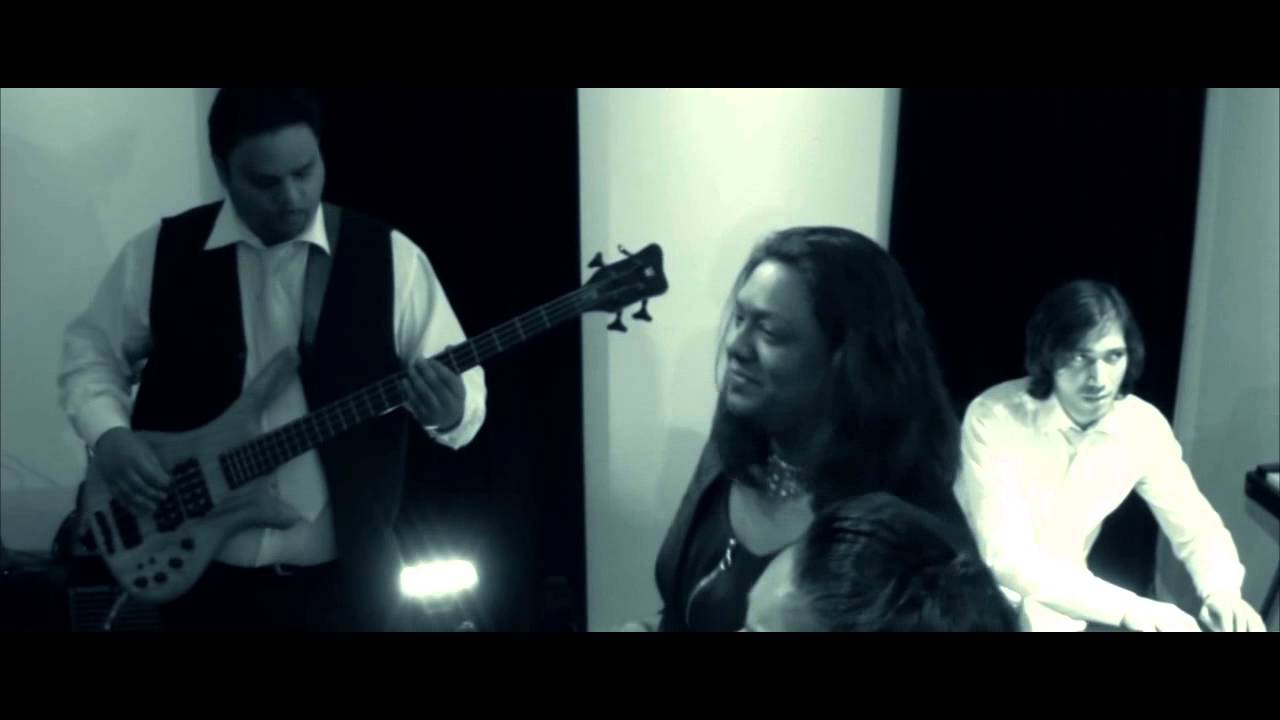 Coverband voor bedrijfsfeest 'Feelings live" Coverband Rottedam Den Haag Utrecht Amsterdam