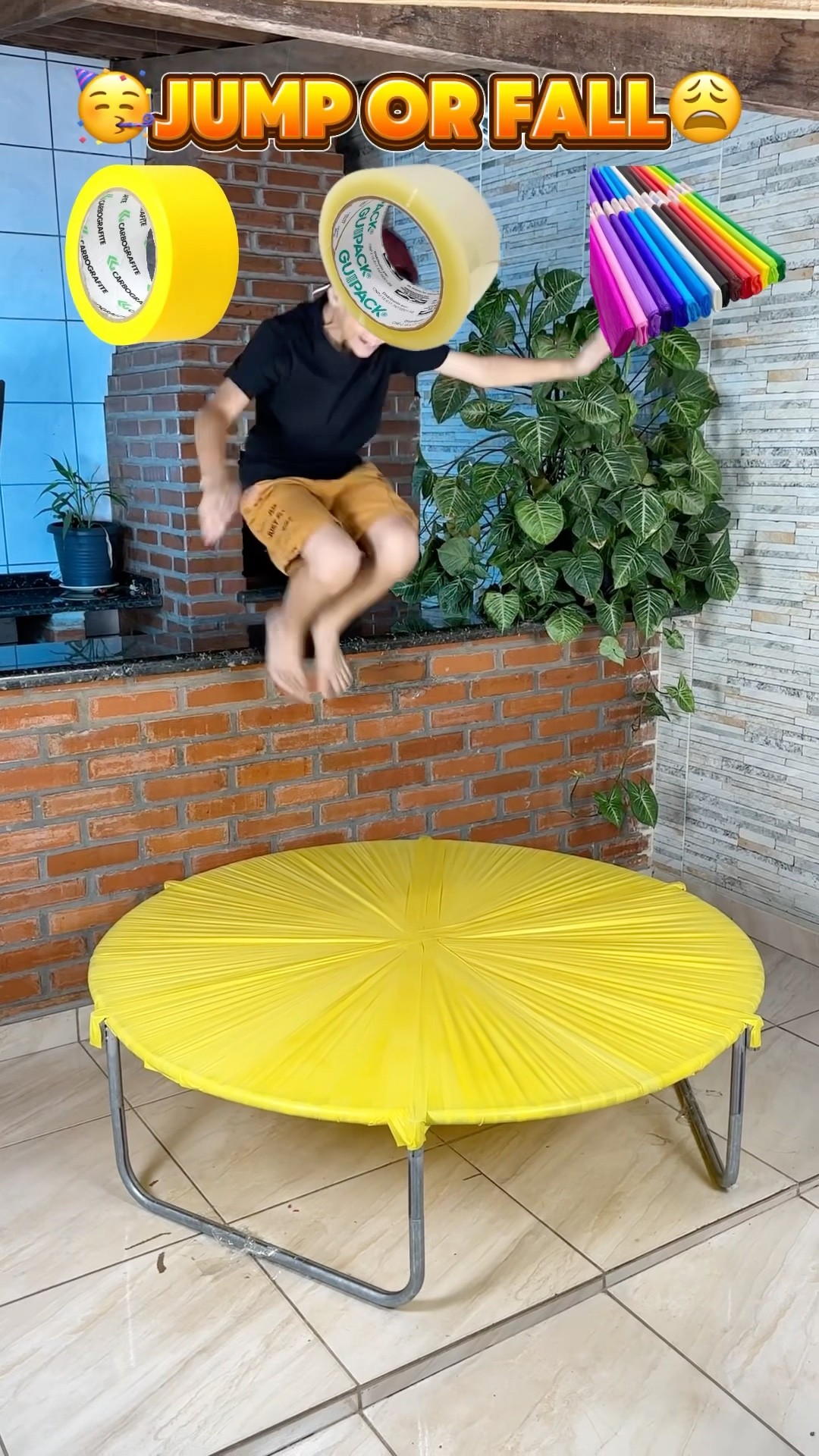Será que o Davi vai cair do trampolim?!? #shorts  #challenge
