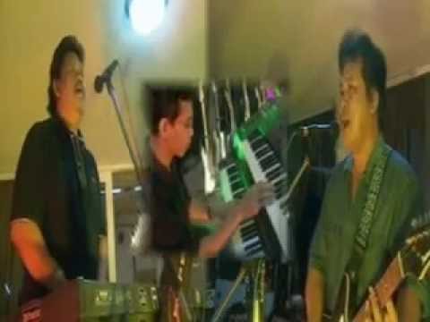 Medinos...Gadis Kota...