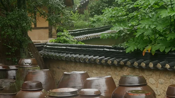 Fall into Sleep Instantly with Heavy Rain, Strong Wind & Awful Thunderstorm Sounds in Stormy Night