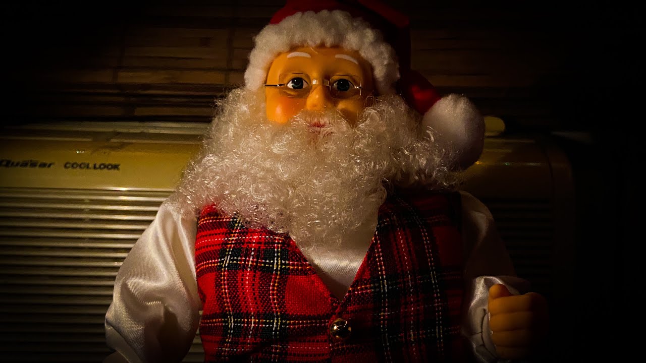 (Christmas) Gemmy Plaid Vest Hip Swinging Santa (Audio Rip)