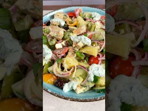 In estate non si può rinunciare ad una ghiotta e colorata insalata di pollo! #ricette #foodlover