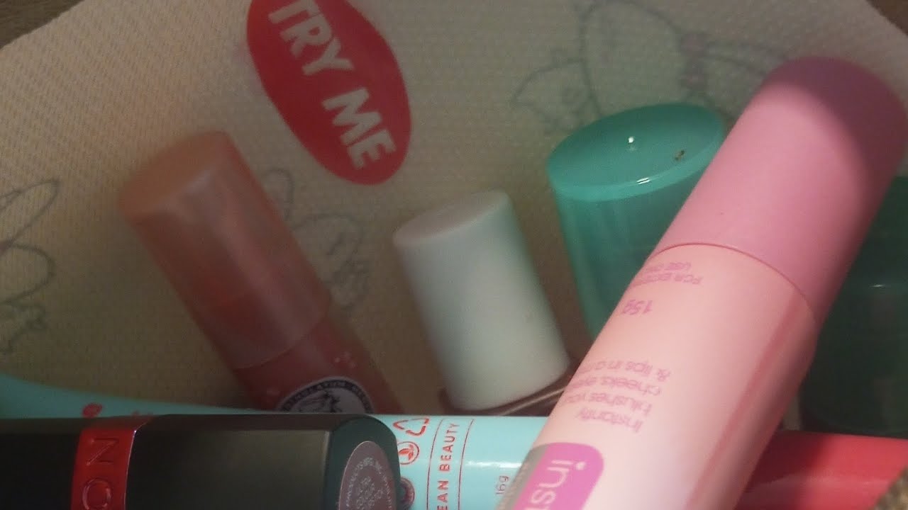 What's inside my Mommy Make-up bag? Shopee Affiliate Links in the Description 🧡