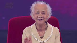 Cụ bà fan MU có kiến thức bóng đá "không phải dạng vừa đâu" | MÃI MÃI THANH XUÂN | #11 | 18/11/2018