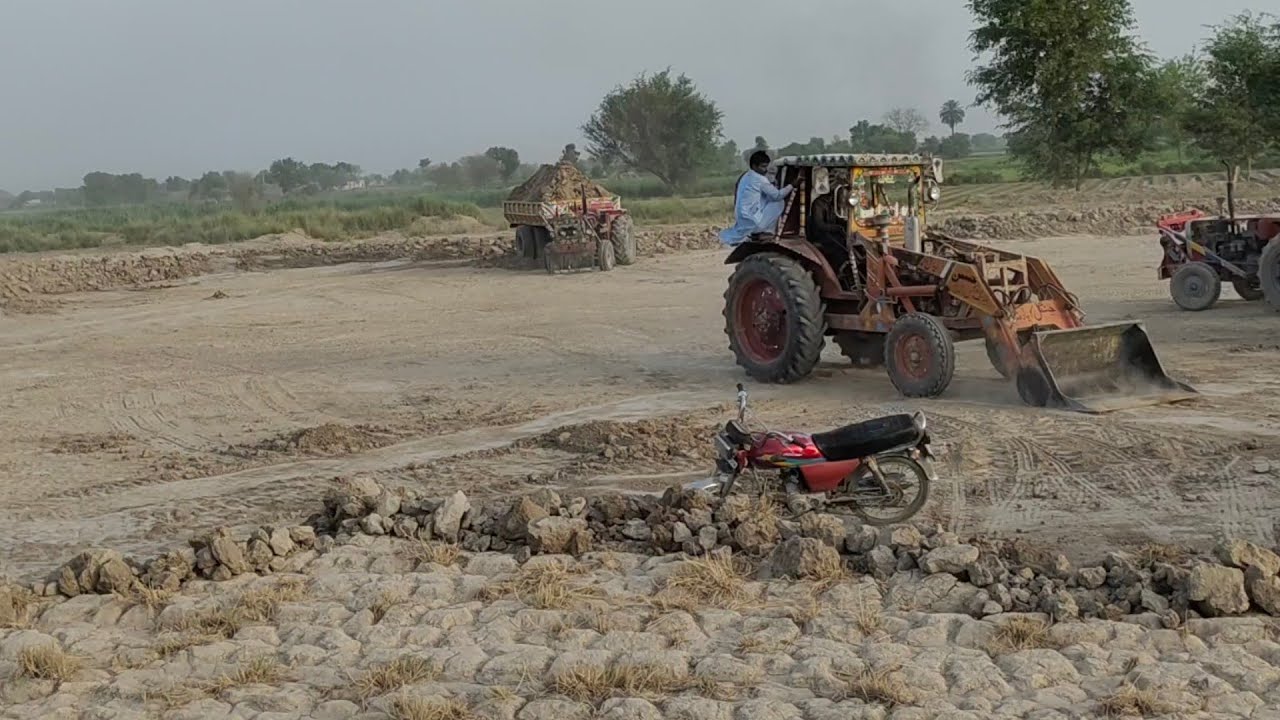 shewal tractor 510 trolley load - YouTube