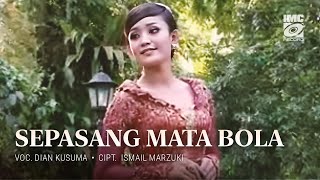 Video thumbnail of "Dian Kusuma - Sepasang Mata Bola - Ismail Marzuki (Karaoke) IMC RECORDS"