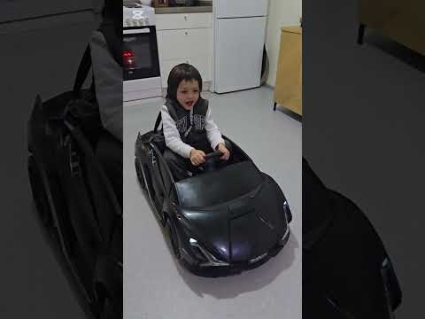 جبنالو احلى سيارة عيلة بودي عيلة بودي Funny اشتراك بالقناة سناء سيلا علي 