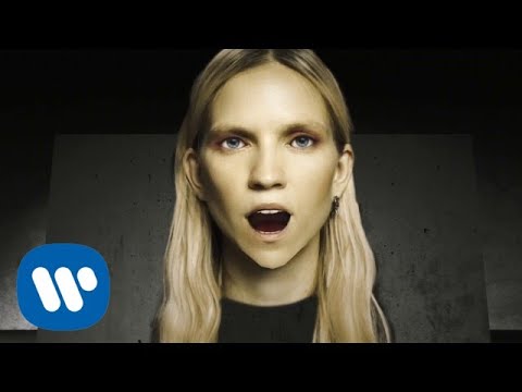 Mary Komasa - Sauvages [Official Music Video]