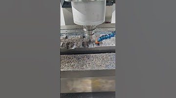 CNC machining center #cnc加工中心 #五軸加工 #工廠實拍視頻