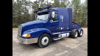 1999 Volvo VN 4x2T Sleeper Cab Mobile Home Toter (807,719 Miles) screenshot 2