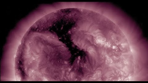 Earth Wobble, Moonquakes, Solar Watch | S0 News Dec.10.2025