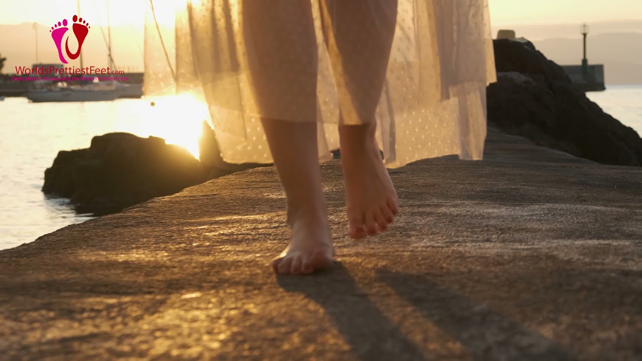Luciana (Pretty Feet)