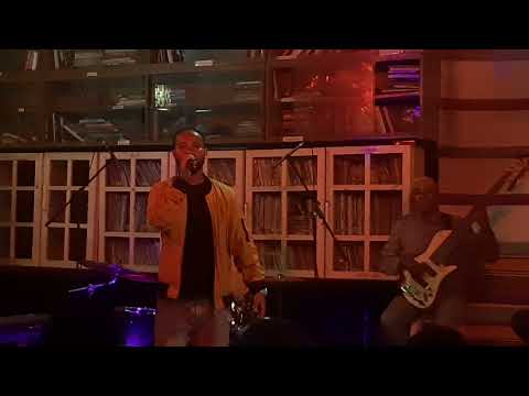 Henok Abebaw ያነን ጋራ ተሾመ አሰግድ Yanin Gara Teshome Asegid Mamalem