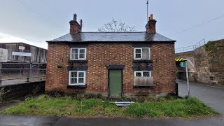Abandoned Workers Cottage - Must See!!