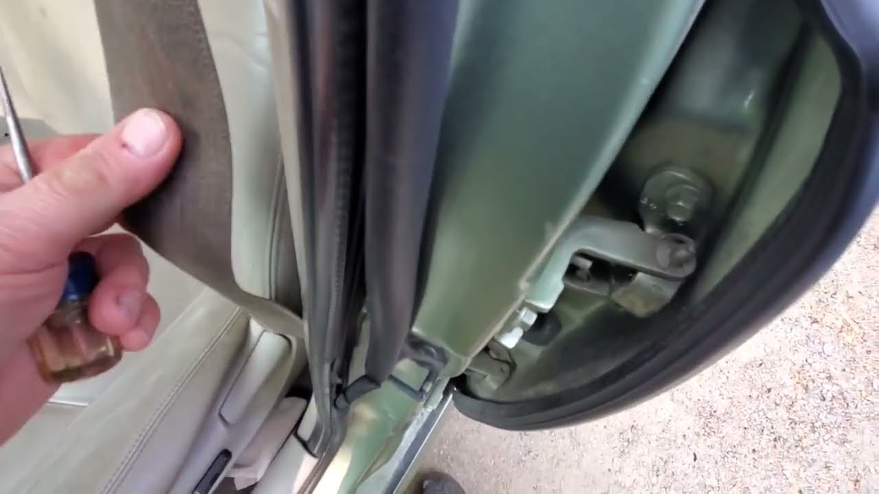 How to repair broken seat belt retainer button