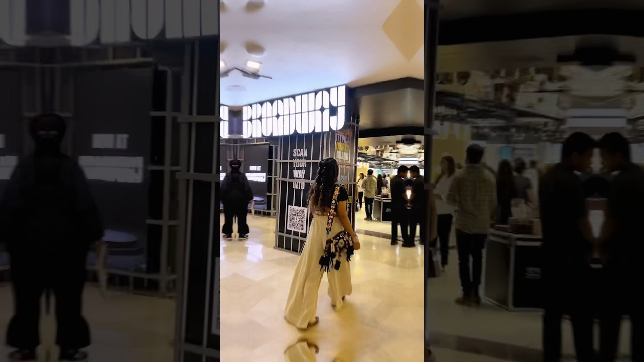 Broadway Experience Store😍 