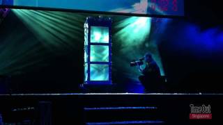 Andrew Basso (The Escapologist)s tribute to Houdini - The Illusionists Singapore