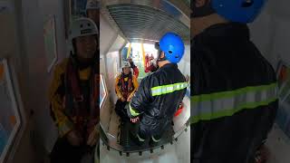 Helicopter Underwater Escape Training (HUET) at SEQU #HUET #Helicopter #SEQU
