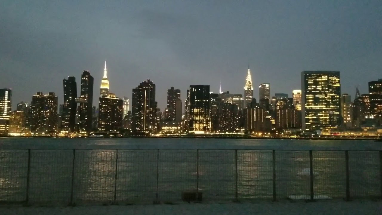 -Hunters Point, New York 