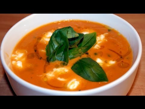 Wideo: Kremowa Zupa Pomidorowa Z Bazylią